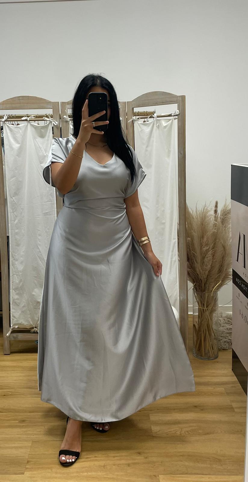 Robe longue satinée grise Syana – RIMA COLLECTION